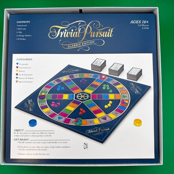 TRIVIAL PURSUIT HASBRO CLASSIC EDITION BOARD GAME, 2400 QUESTIONS, C1940 - Picture 2 of 8